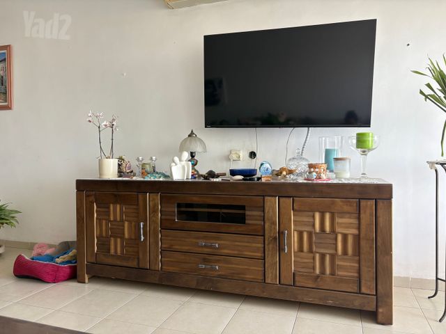 מזנון עץ