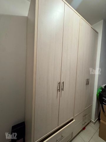 ארון בגדים