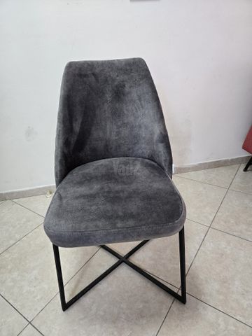 כיסאות