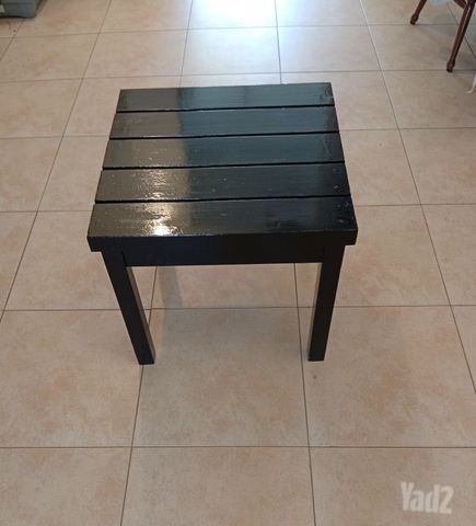 שולחן