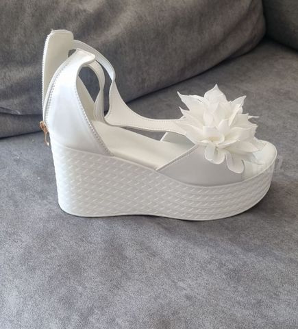 נעליים נשים