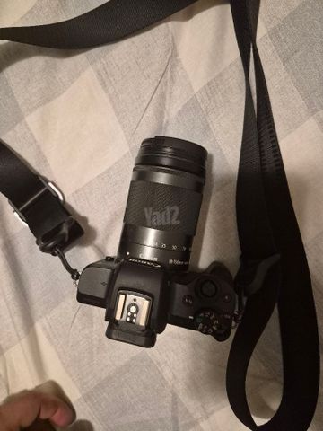 מצלמת canon m50