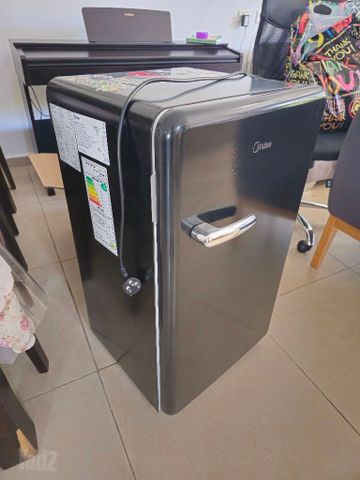 מיני מקרר Midea