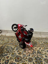 אופנוע על שלט