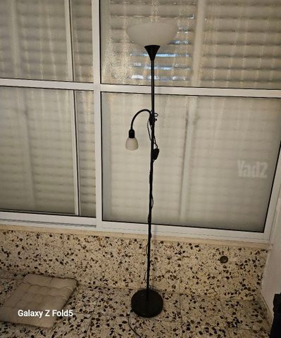 מנורת עמידה