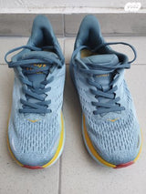 נעלי ספורט הוקה