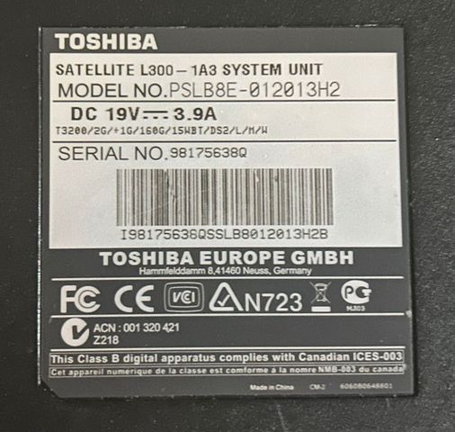 מחשב נייד TOSHIBA