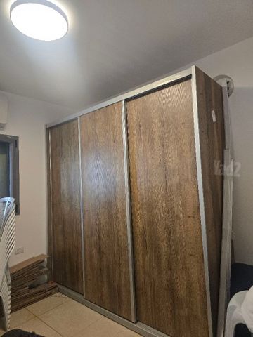 ארון בגדים