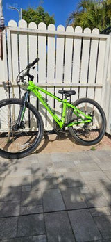 אפניים Mongoose