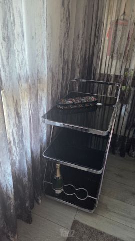 שולחן