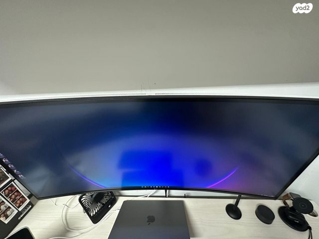 LG 40WP95C-W
