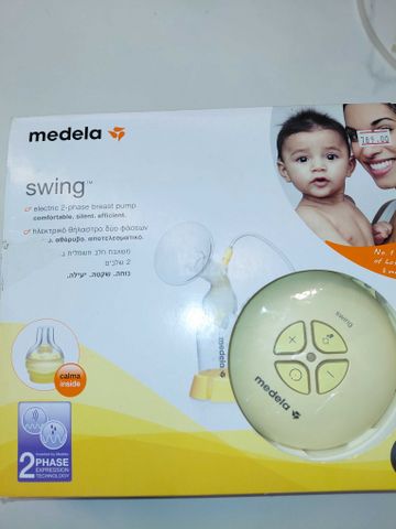 משאבת חלב SWINGFLEX MADELA