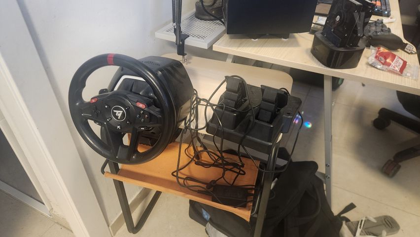 הגה Thrustmaster T128X