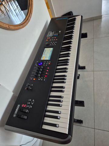 סינטיסייזר Yamaha MODX8