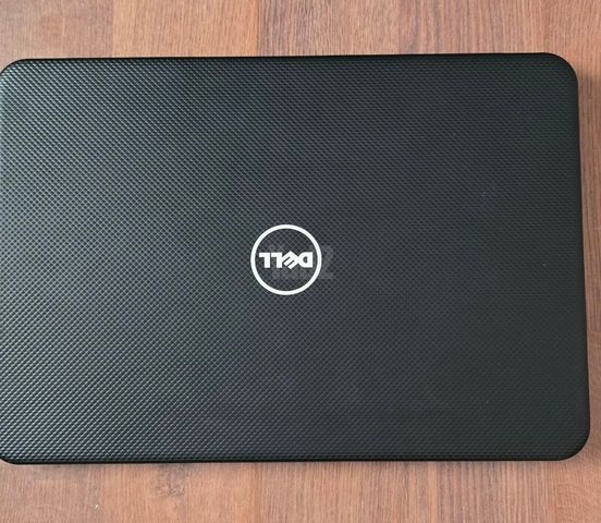 מחשב Dell Inspirion 15
