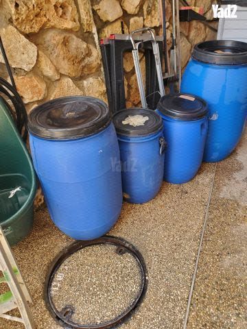 חביות ליין ביתי.