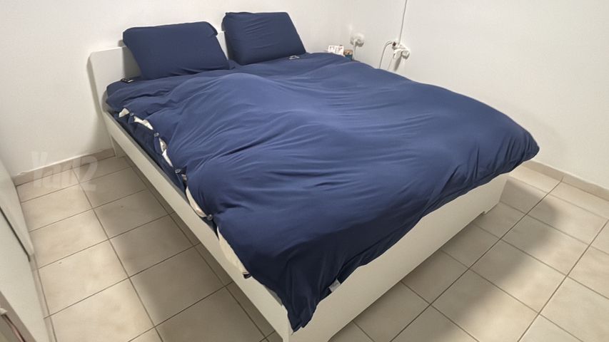 ארון ומיטה