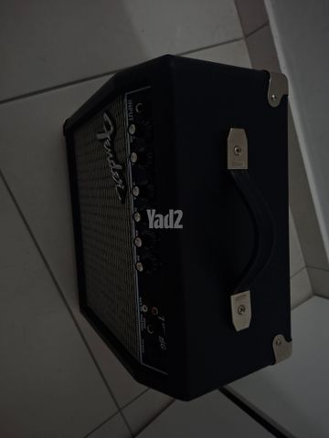 מגבר fender frontman 15g
