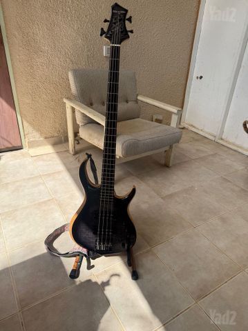גיטרה בס Sire M7