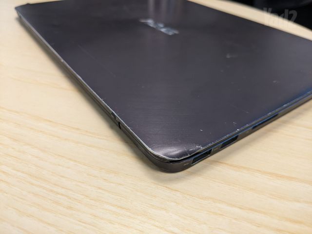 מחשב נייד ASUS UX305F