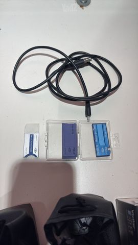 מצלמת Sony DSC-H9+ עדשות