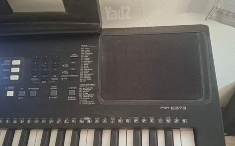 אורגנית Yamaha PSR-E373