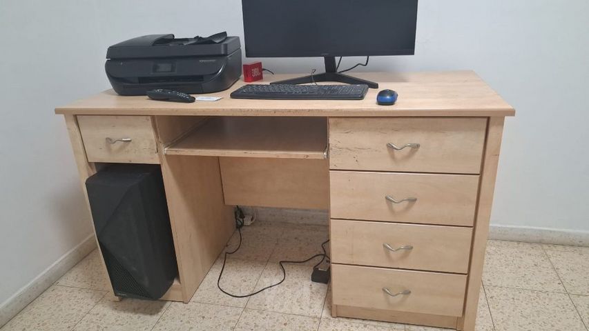 שולחן מחשב