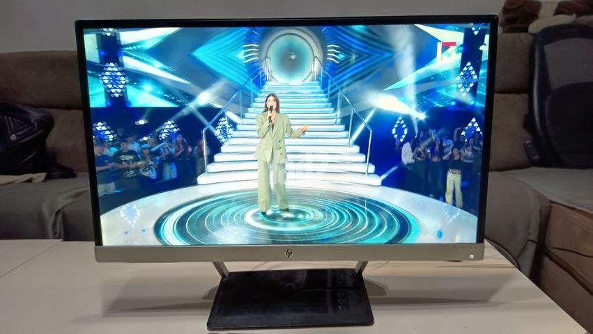 צג מחשב "23  HP Led