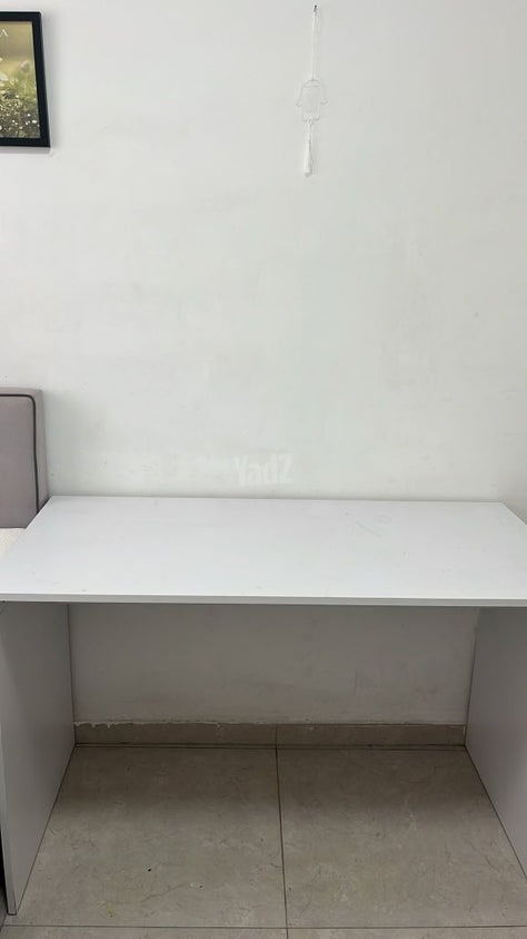 שולחן כתיבה
