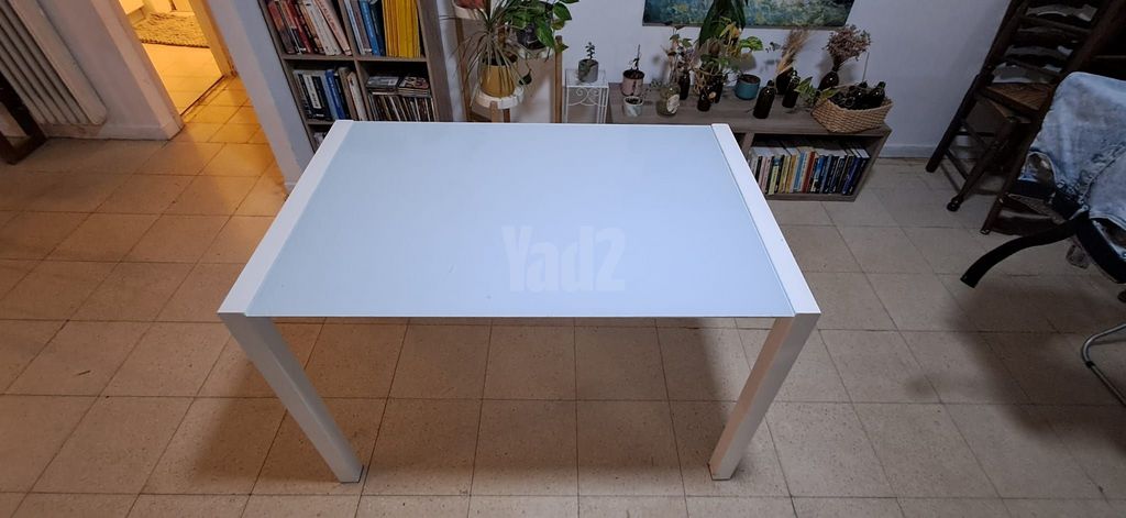 שולחן אוכל
