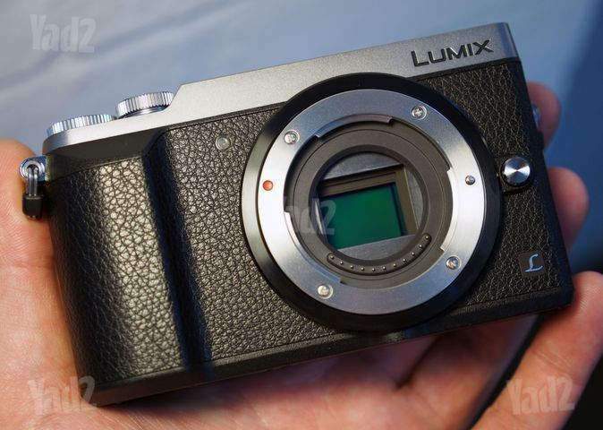 LUMIX GX85