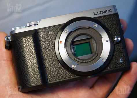 LUMIX GX85