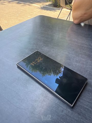 Samsung Ultra 24,256GB