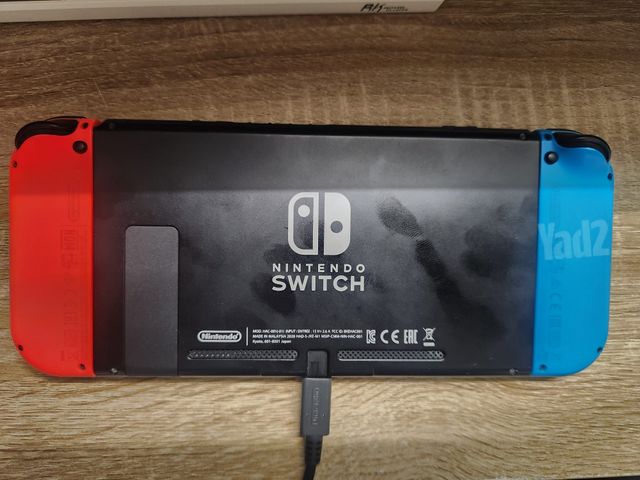 Nintendo Switch V2 כולל Dock