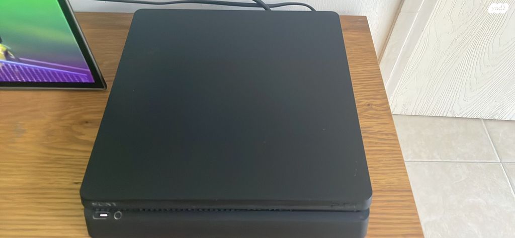 Sony PlayStation 4 Slim 500GB