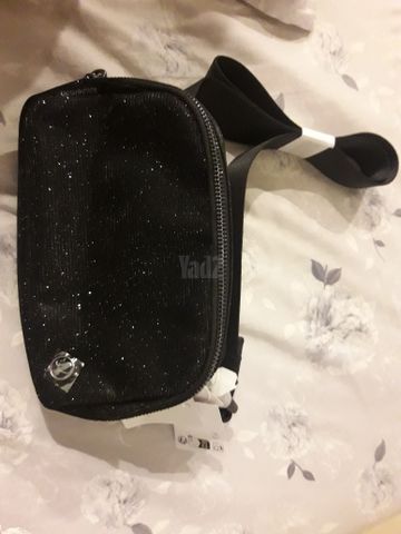 תיק פאוץ lululemon