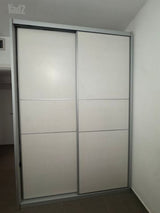 ארון הזזה