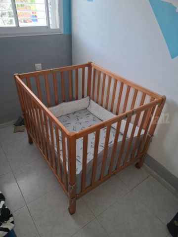 לול עץ לתינוק