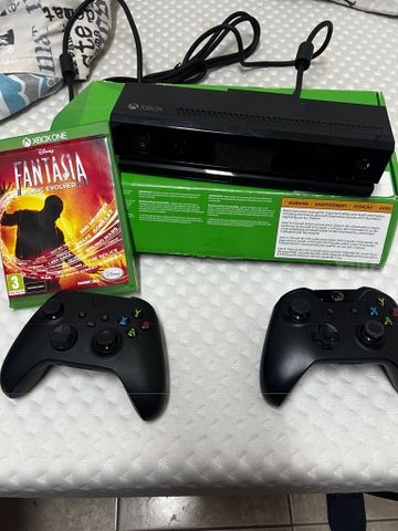 Xbox ONE+kinect 2+שתי שלטים