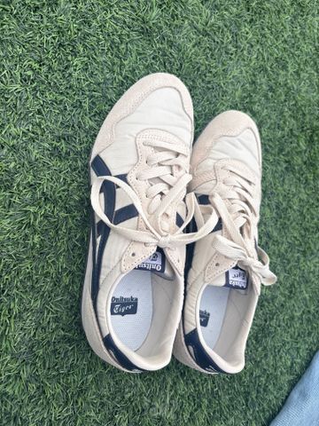 נעלי Onitsuka Tiger