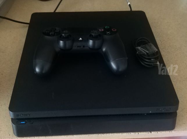PlayStation 4 Slim