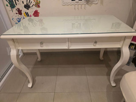 שולחן