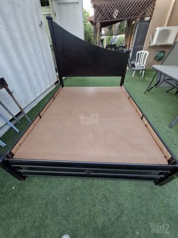 בסיס מיטה
