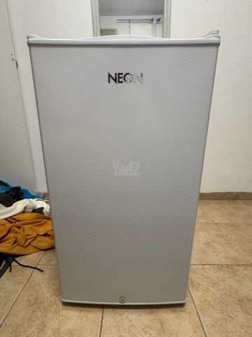 מיני מקרר חברת neon