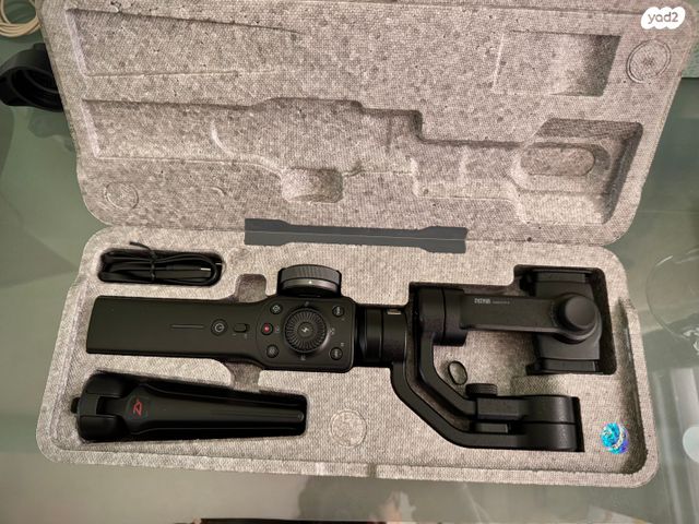 גימבל zhiyun smooth 4