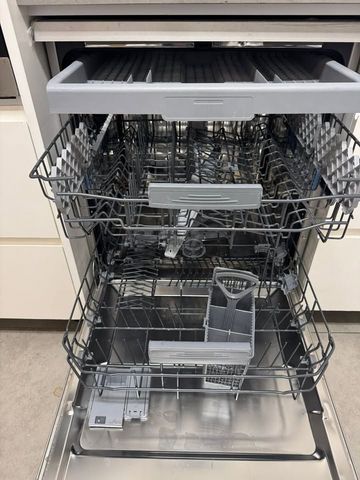 מדיח DeLonghi DL50DWS