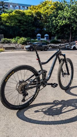 Giant Trance 1 29