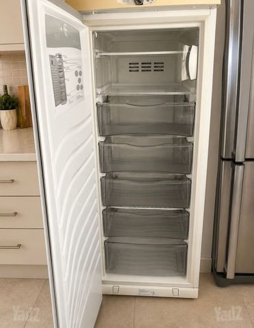 מקפיא Whirlpool WVG 26