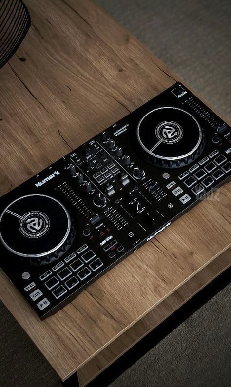 Numark Mixtrack Pro FX