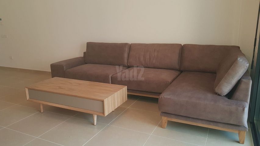 רהיטי סלון ופינת אוכל